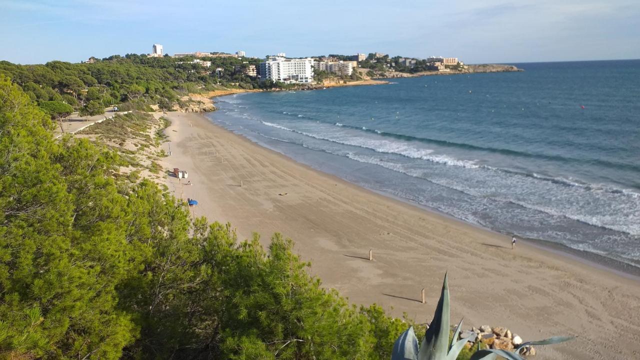 Vancouver En Salou Bagian luar foto
