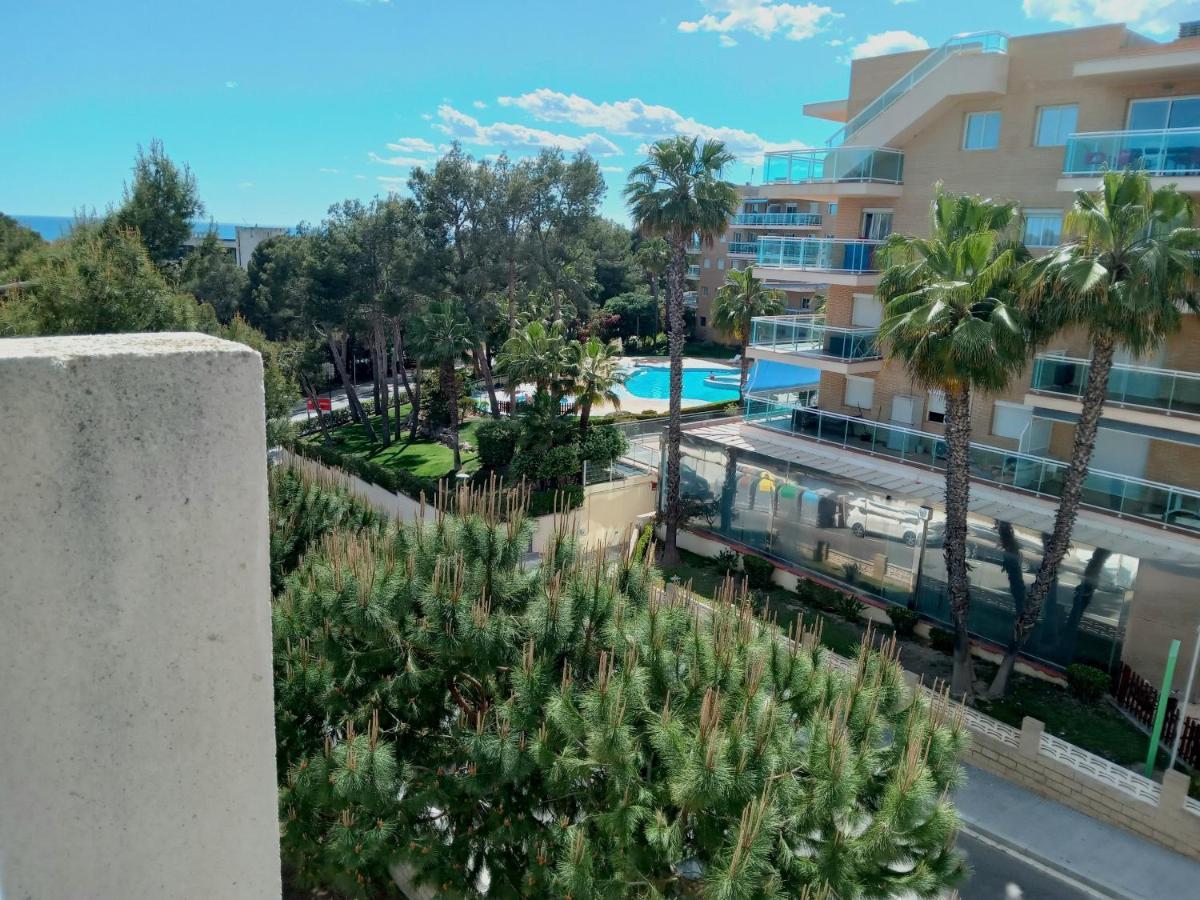 Vancouver En Salou Bagian luar foto